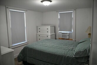 19 Hickory St in Lyme, CT - Building Photo - Building Photo