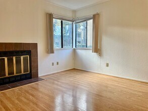 1661 Pyrenees Ave in Stockton, CA - Building Photo - Building Photo