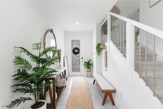 7578 Rockefeller Dr in Naples, FL - Building Photo - Building Photo