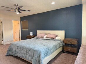 8518 E Mariposa Dr in Scottsdale, AZ - Foto de edificio - Building Photo