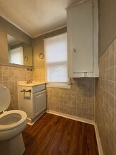 1731 W Thoman St in Springfield, MO - Foto de edificio - Building Photo