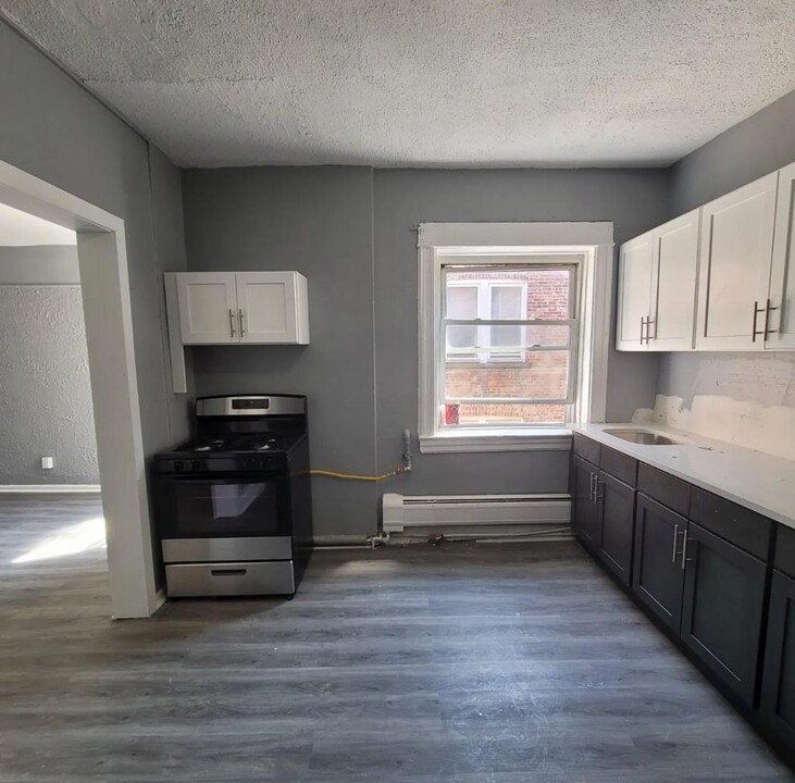 344 Princeton Ave in Jersey City, NJ - Building Photo
