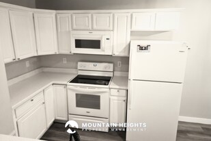 26 W 7500 S in Midvale, UT - Building Photo