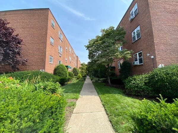 53 Colborne Rd, Unit B1