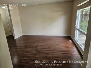 22 Hyland Crescent in Regina, SK - Building Photo - Building Photo