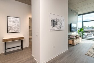 2730 W Belden Ave in Chicago, IL - Building Photo - Building Photo