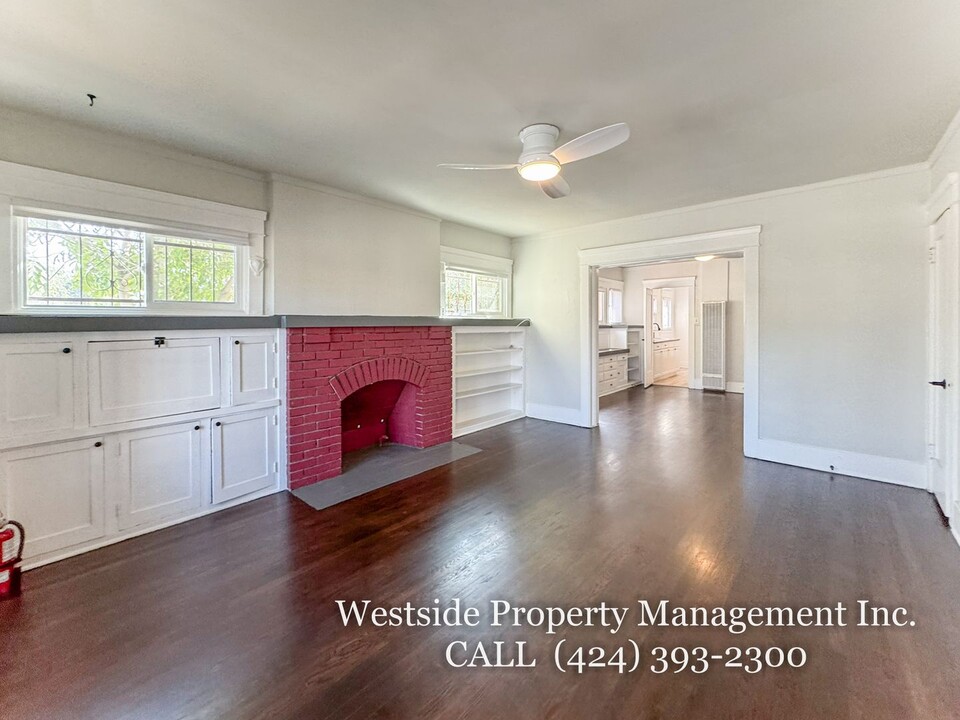 428 Rose Ave in Los Angeles, CA - Building Photo