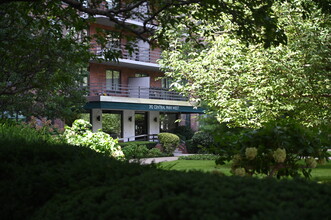 392 Central Park W in New York, NY - Building Photo - Building Photo