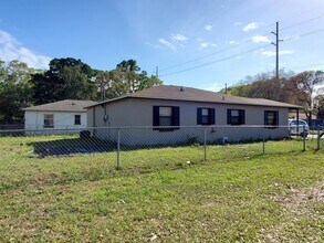 1400 37th St S in St. Petersburg, FL - Building Photo - Building Photo