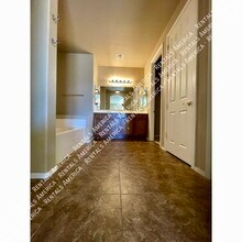 2243 W Mila Way in Queen Creek, AZ - Foto de edificio - Building Photo