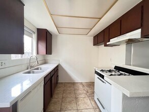 4251-4259 Farquhar Ave in Los Alamitos, CA - Foto de edificio - Building Photo