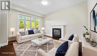 129 Robert Berry Crescent in King, ON - Building Photo - Building Photo