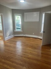16 Bird St, Unit 3 in Boston, MA - Building Photo - Building Photo