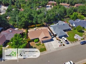 1844 Breckenwood Dr in Redding, CA - Building Photo - Building Photo