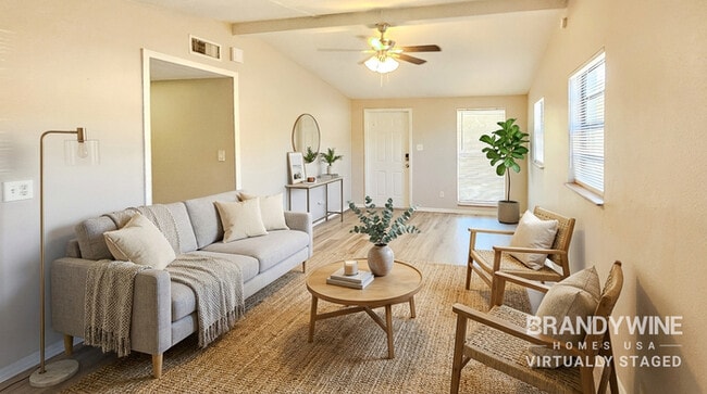 4401 N 72nd St in Tampa, FL - Building Photo - Building Photo