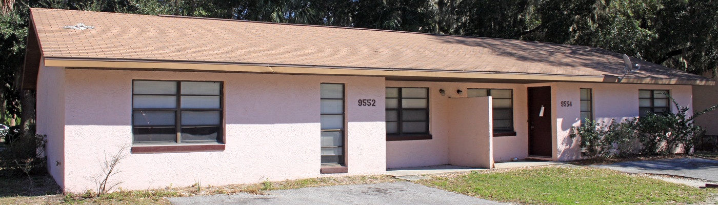 9552 W Orchard St in Crystal River, FL - Building Photo