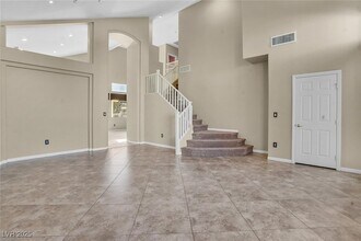 385 Blackstone River Ave in Las Vegas, NV - Building Photo - Building Photo