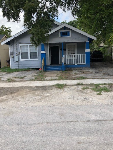 5711 Brady St in Houston, TX - Building Photo