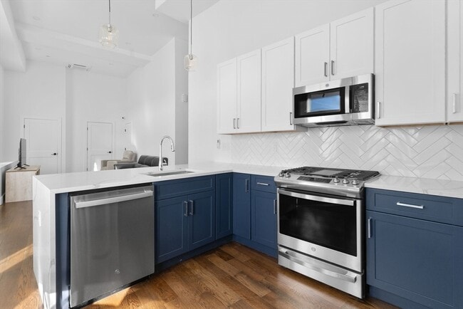 133 Boardman St in Boston, MA - Building Photo - Building Photo