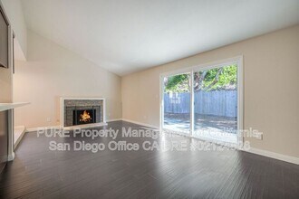 5429 Maisel Way in San Diego, CA - Building Photo - Building Photo