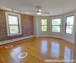 1538 Tremont St in Boston, MA - Building Photo - Building Photo