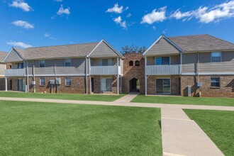 Nottingham in Murfreesboro, TN - Foto de edificio - Building Photo