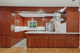 1307 Sequoia Pl in Davis, CA - Building Photo