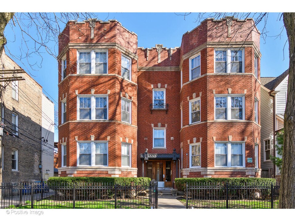 1462 W Warner Ave in Chicago, IL - Building Photo