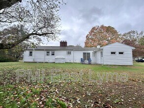 22 Whitewood St in Old Saybrook, CT - Building Photo - Building Photo