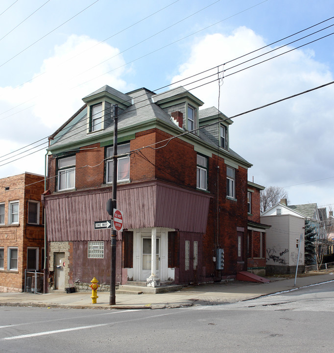 45 Amanda St in Pittsburgh, PA - Foto de edificio