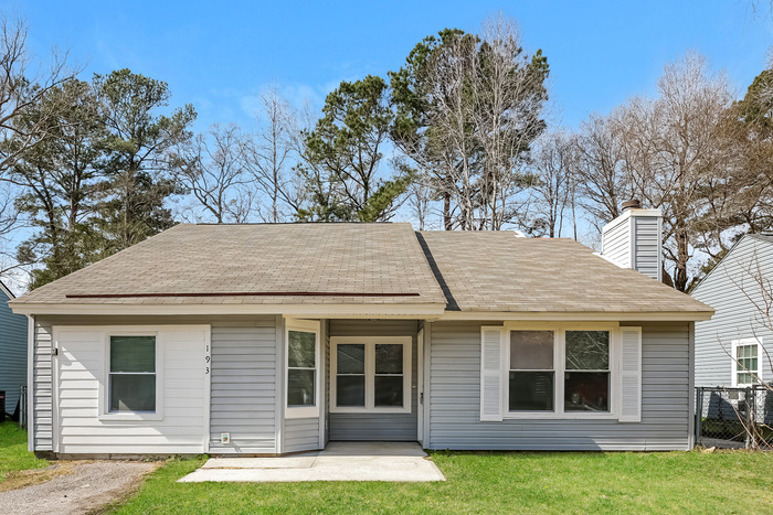 193 Mickler Dr in Ladson, SC - Building Photo