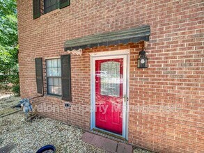 2251 Salt Springs Pl in Austell, GA - Building Photo - Building Photo