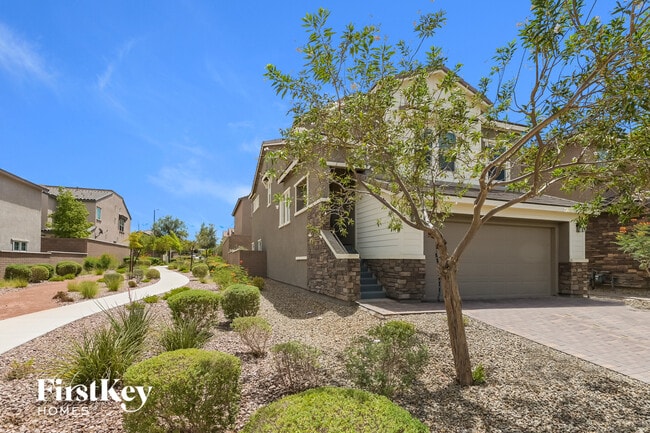 868 N Water St in Henderson, NV - Foto de edificio - Building Photo