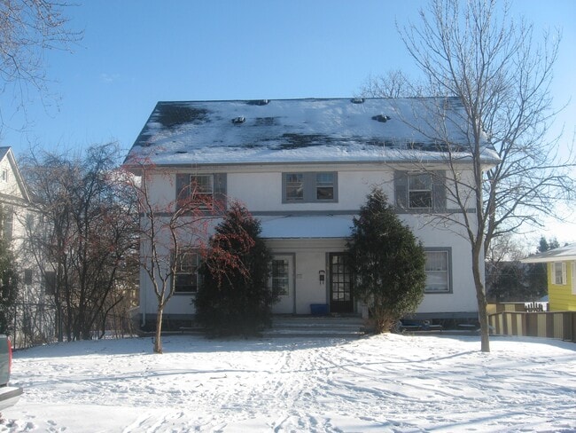 1916 East 6th Street, Unit 1916 E. 6th Street in Duluth, MN - Building Photo - Building Photo