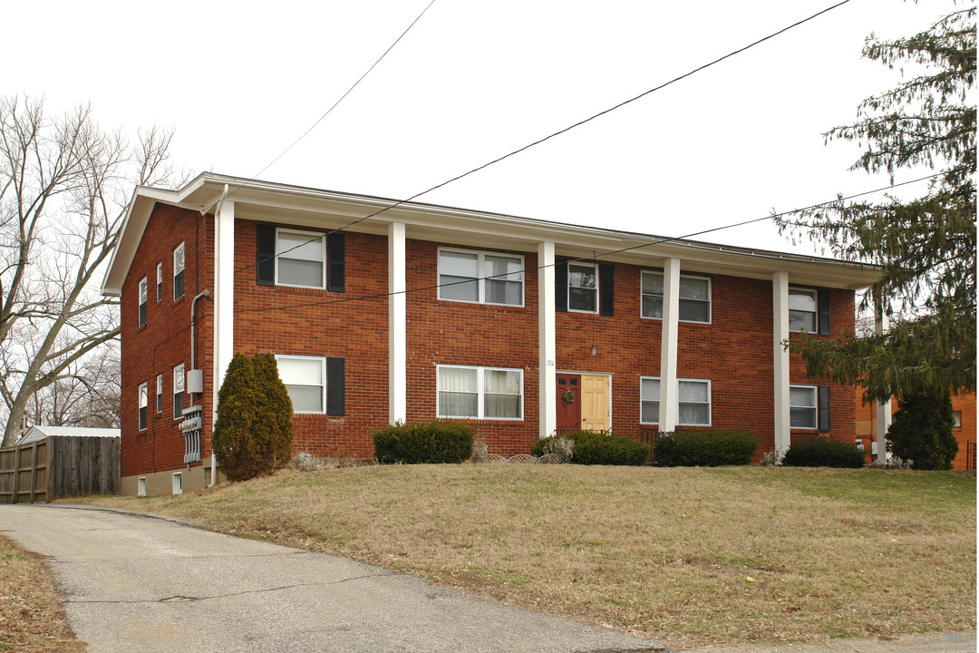 3013 Pamela Way in Louisville, KY - Building Photo