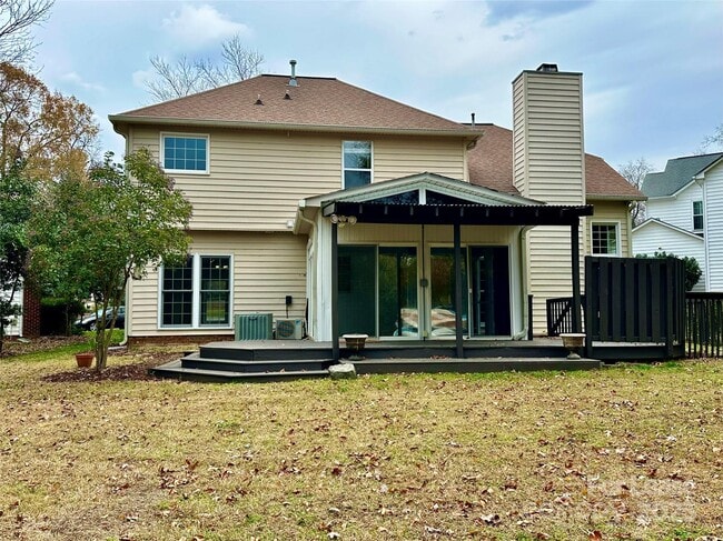 126 Lake Davidson Cir in Davidson, NC - Building Photo - Building Photo