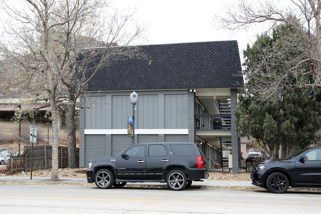 730 Wilcox St Apartments