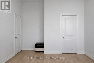 27 Albert Firman Ln in Markham, ON - Building Photo - Building Photo