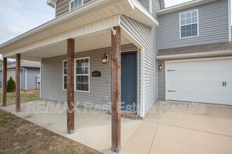 5411 SW Cherry Creek Rd in Bentonville, AR - Building Photo - Building Photo