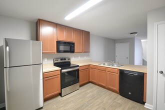 7724 Playschool Ln in Jacksonville, FL - Building Photo - Building Photo