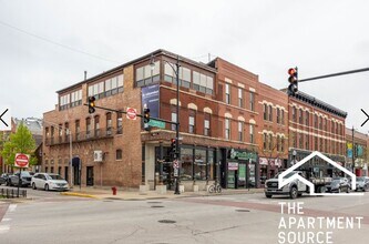 1501 W Fullerton Ave, Unit 1 in Chicago, IL - Building Photo - Building Photo