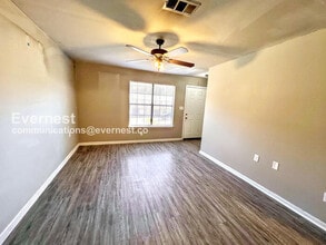 1800 Labette Manor Dr in Little Rock, AR - Building Photo - Building Photo