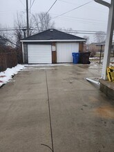 26233 Penn St in Inkster, MI - Building Photo - Building Photo