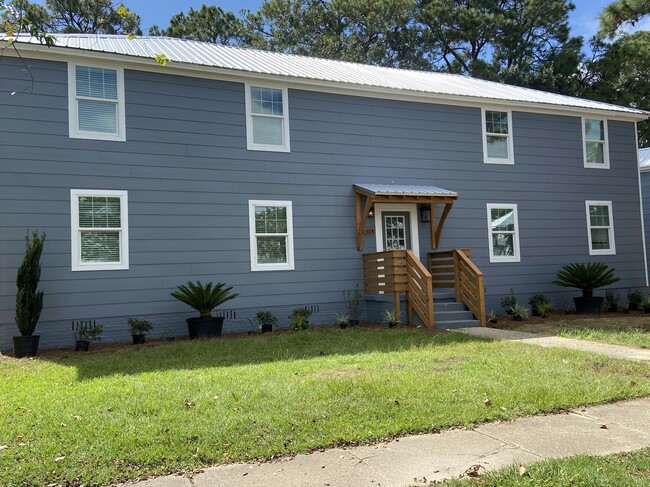 Palmier Apartments in Mobile, AL - Building Photo - Primary Photo