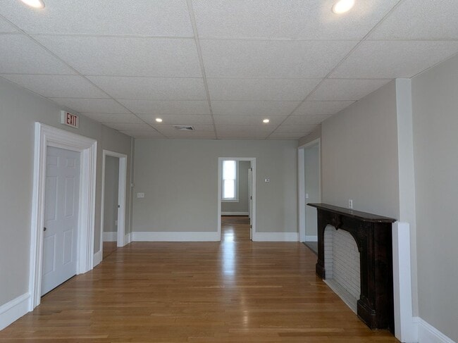 684 Park Ave in Cranston, RI - Building Photo - Building Photo