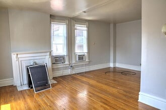 250 1/2 W 5th Ave in Columbus, OH - Building Photo - Building Photo