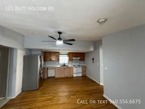 121 Butt Hollow Rd in Salem, VA - Building Photo - Building Photo