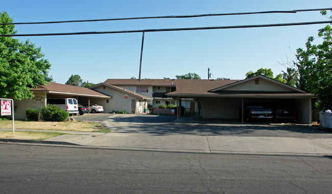 3039 E Hammond Ave in Fresno, CA - Building Photo - Building Photo