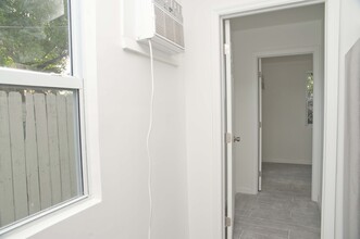 1323 N Federal Hwy, Unit 1 in Hollywood, FL - Foto de edificio - Building Photo