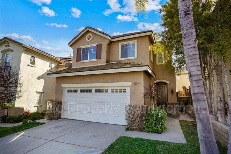 30343 W Cedar Oak Ln in Castaic, CA - Building Photo